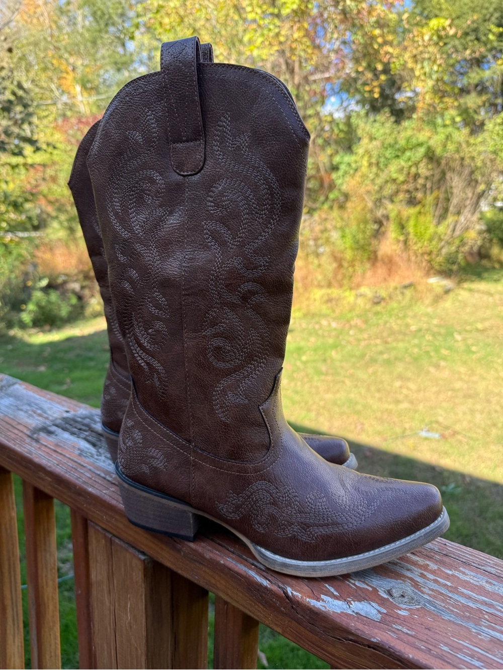 Rollda Women's Embroidered Mid-Calf Western Cowgirl Boots Sz 8 excellent cond